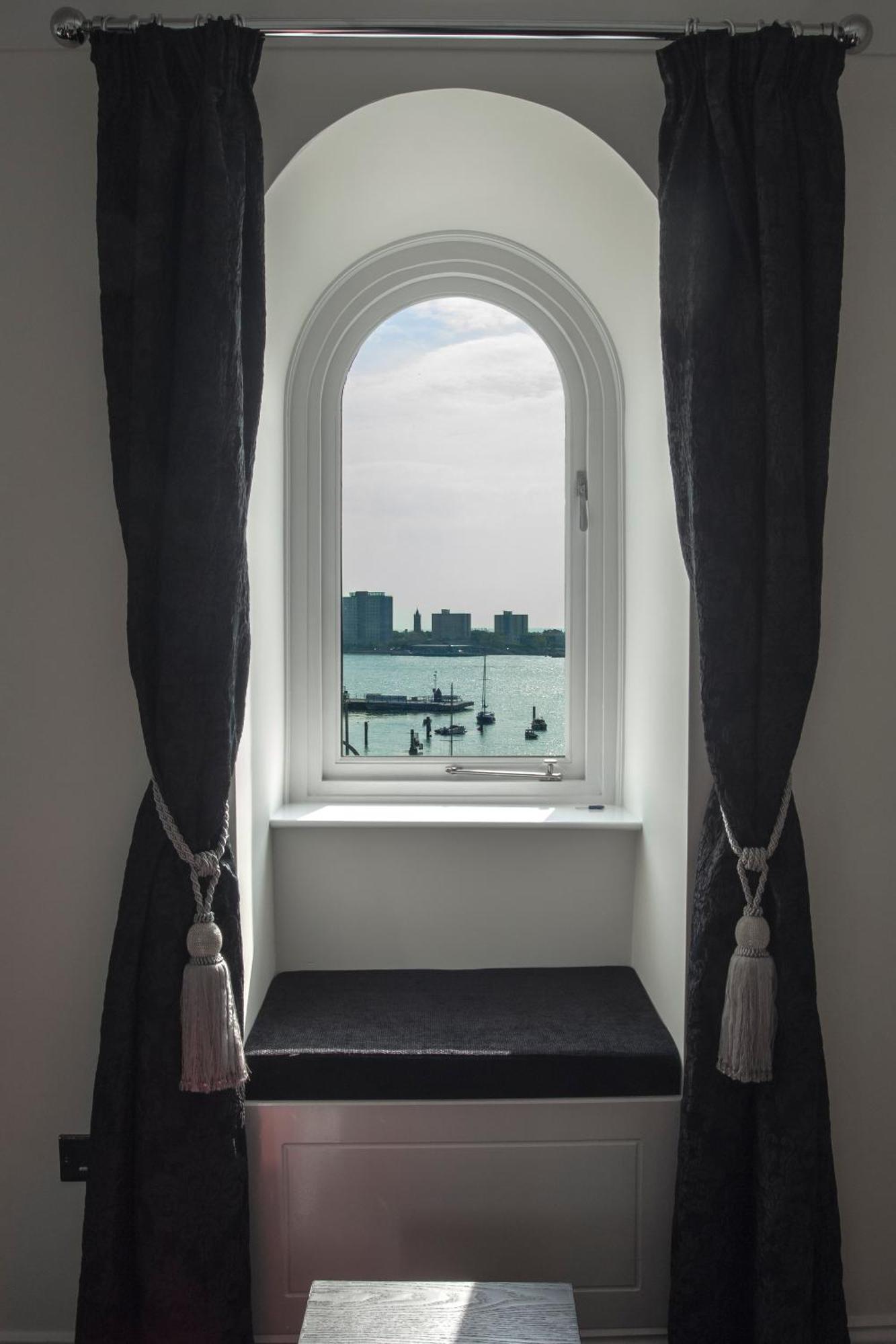 The Ship Leopard Hotel - No Children (Adults Only) Portsmouth Luaran gambar